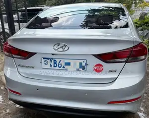 Hyundai Avante 2016 Silver