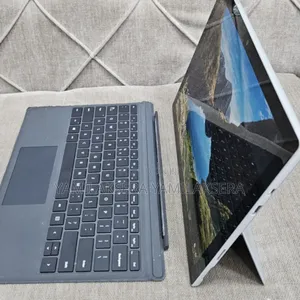 New Laptop Microsoft Surface Pro 6 8GB Intel Core I7 SSD 256GB