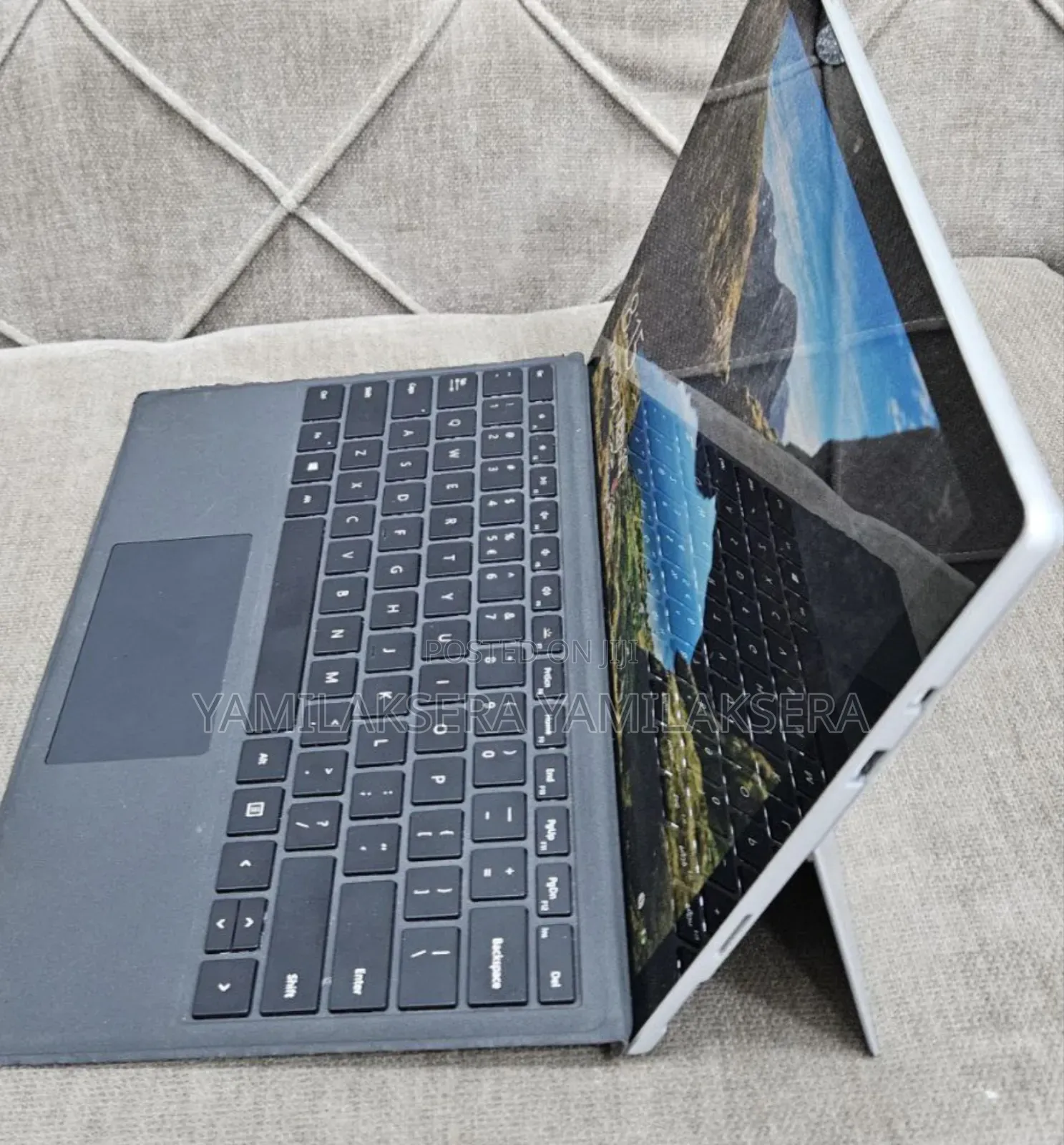 New Laptop Microsoft Surface Pro 6 8GB Intel Core I7 SSD 256GB