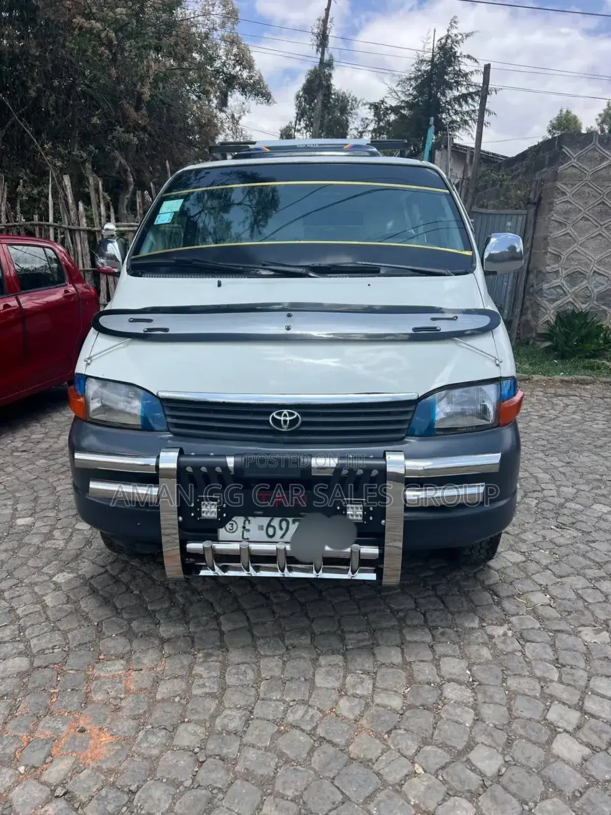 Toyota HiAce 2006 White