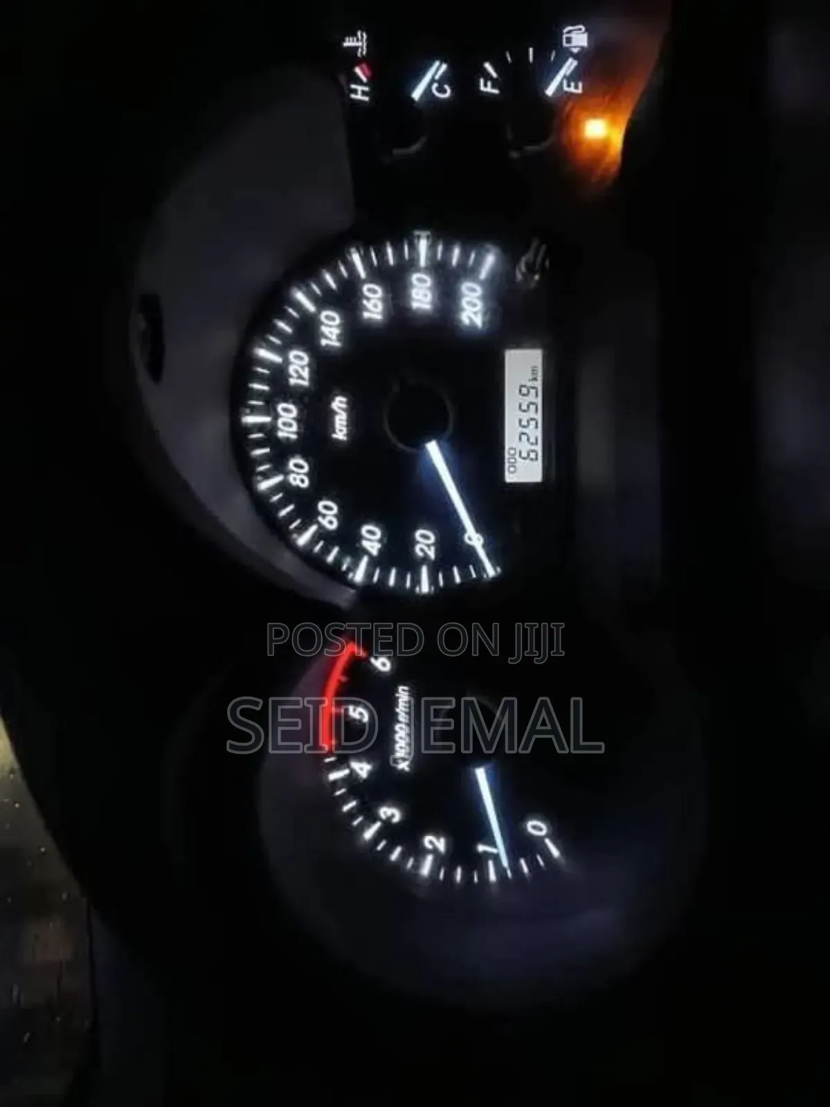 Toyota Hilux 2012 Gray