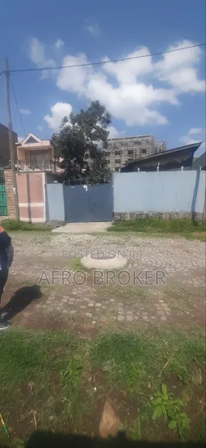 Furnished 6bdrm House in Kality Gebriel, Akaky Kaliti for sale