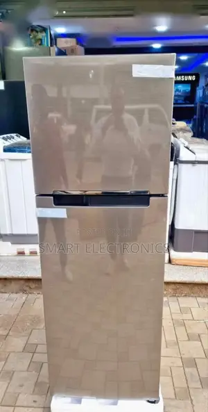 Photo - Samsung Refrigerator 310l