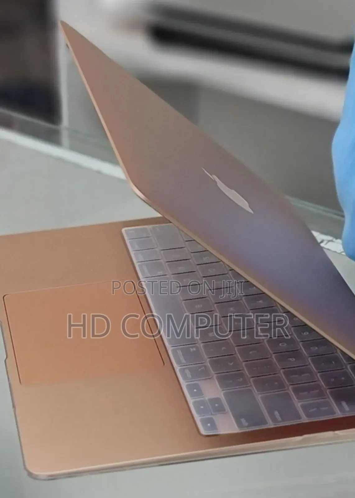 New Laptop Apple MacBook Pro M1 8GB Apple M1 Pro SSD 256GB