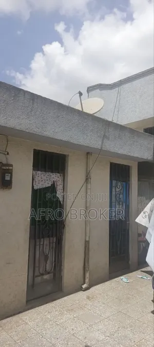 Furnished 6bdrm Villa in Alem Bank, Akaky Kaliti for sale
