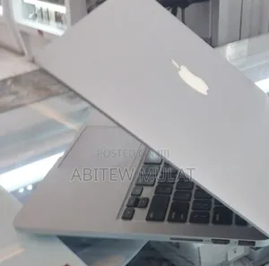 New Laptop Apple MacBook Pro 2015 16GB Intel Core I5 SSD 512GB