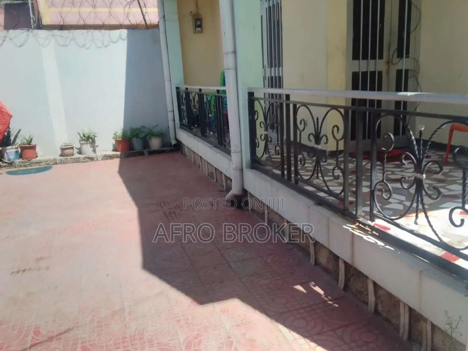 Furnished 4bdrm Villa in Kality, Akaky Kaliti for sale