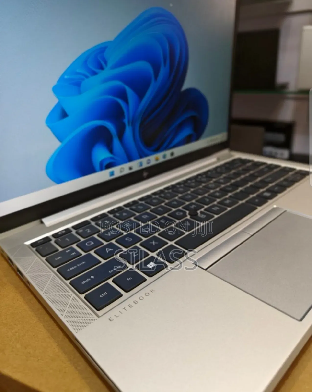 New Laptop HP EliteBook 840 G7 16GB Intel Core i7 SSD 512GB