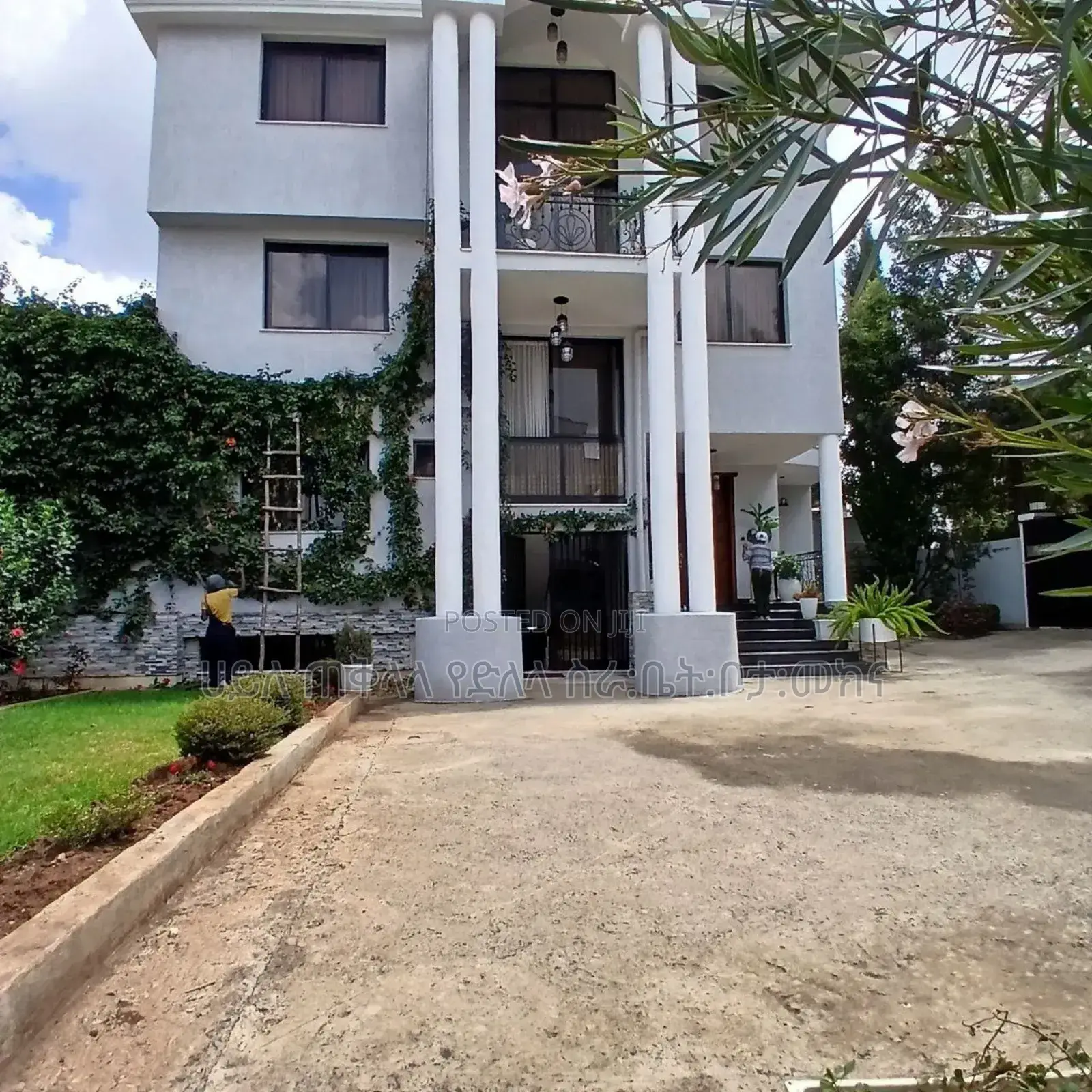 Furnished 8bdrm House in ስምኤስ በርታ Real State, Yeka for sale