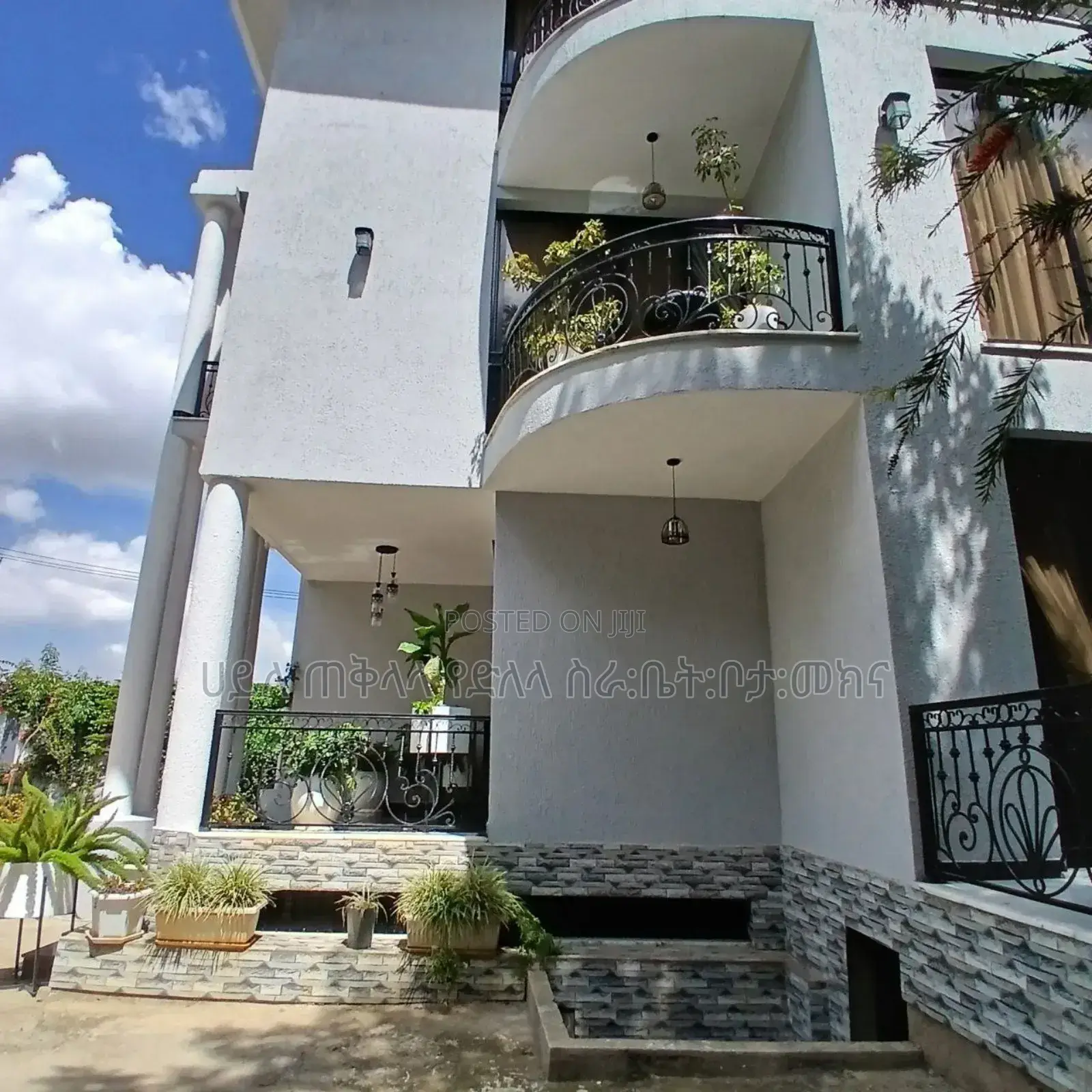 Furnished 8bdrm House in ስምኤስ በርታ Real State, Yeka for sale