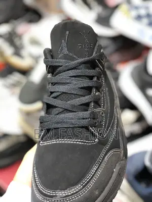 Jordan 3 Black Cat Travis Scott