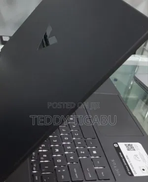 New Laptop HP Victus 15 16GB Intel Core I7 SSD 512GB