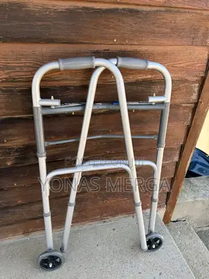 Photo - Walker[]>Walker٥٥walker8٨walker戈flexible Walking Frame