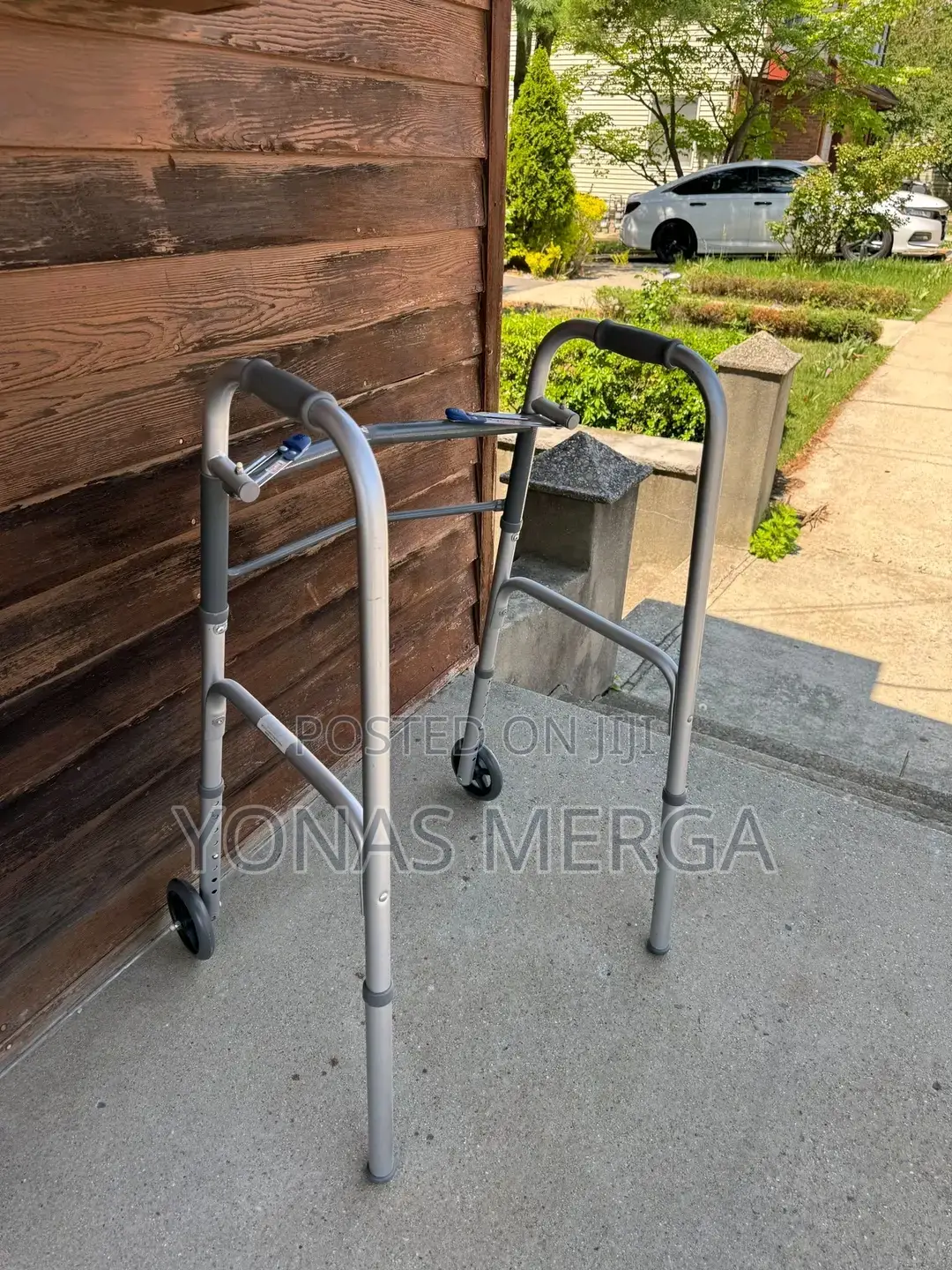 Walkerغwalking Frame Suitable for Both Indoor Outdoor Use