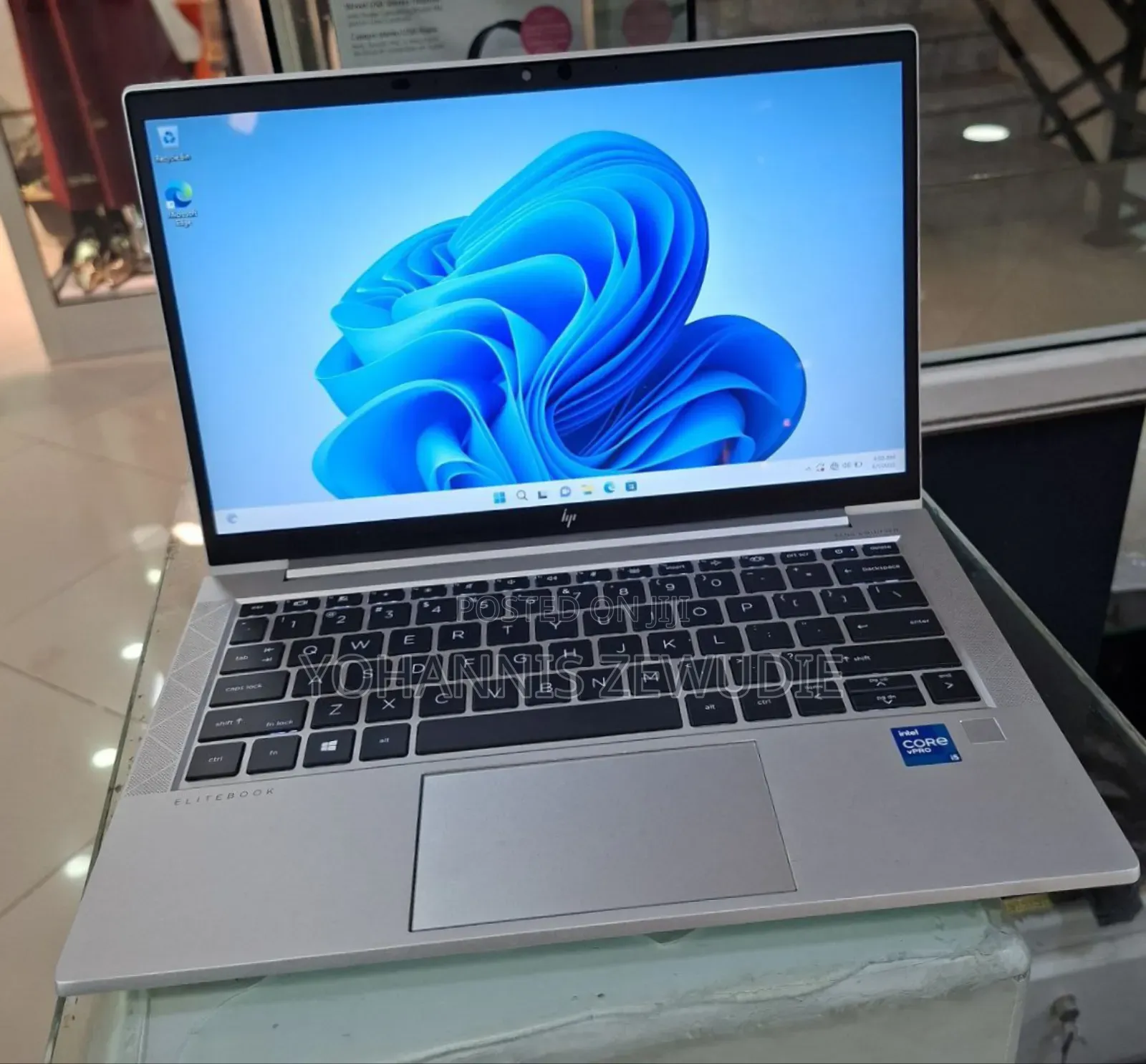 New Laptop HP EliteBook 830 G8 16GB Intel Core I5 SSD 512GB