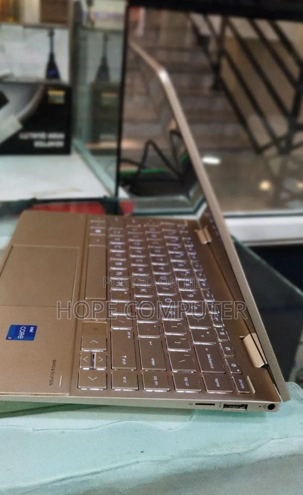 New Laptop HP Envy X360 8GB Intel Core I7 SSD 1T