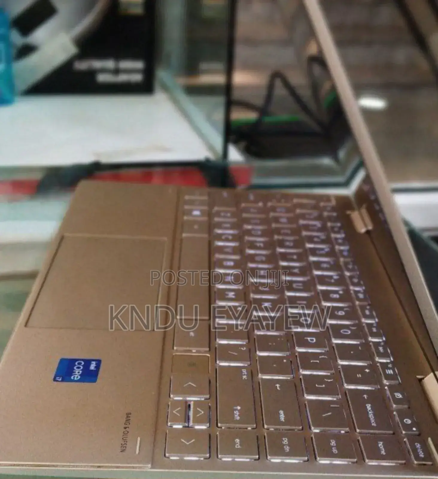 New Laptop HP Envy X360 8GB Intel Core I7 SSD 1T