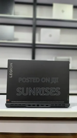 Photo - New Lenovo Legion Y7000P IRX9 Gaming Laptop 16GB Intel Core I7 SSD 1T