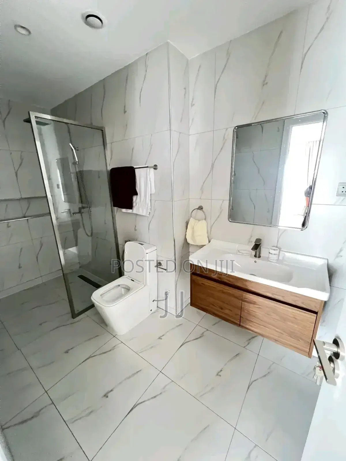 Furnished 3bdrm Apartment in Bole for rent