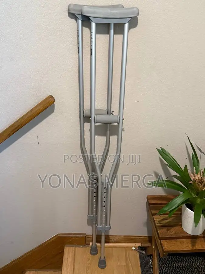 Crutches慁٧crutches//Underarm Crutch Axillary Walking Stick