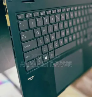 New Laptop Asus ZenBook 13 UX331UN 16GB Intel Core I7 SSD 512GB