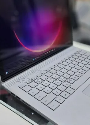 New Laptop Microsoft Surface Book 3 16GB Intel Core I7 SSD 256GB