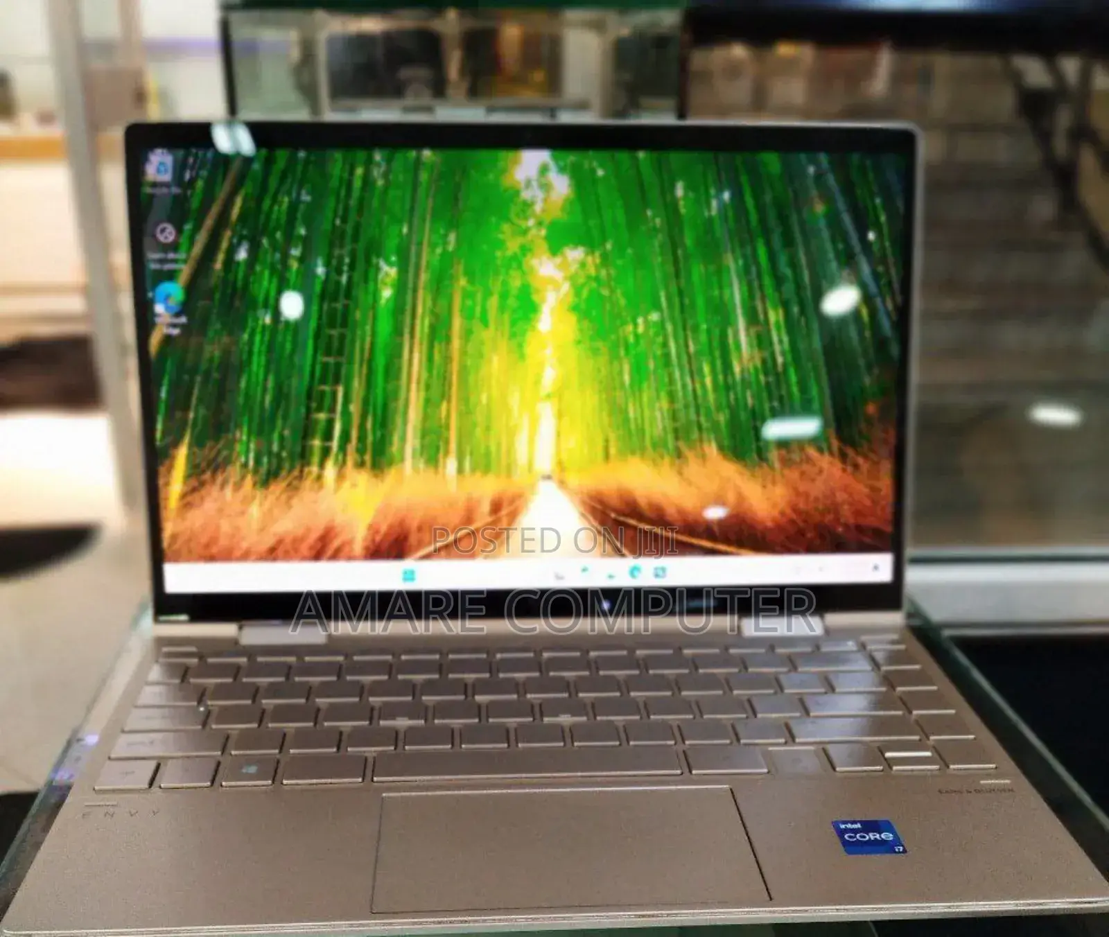 New Laptop HP Envy X360 8GB Intel Core I7 SSD 1T