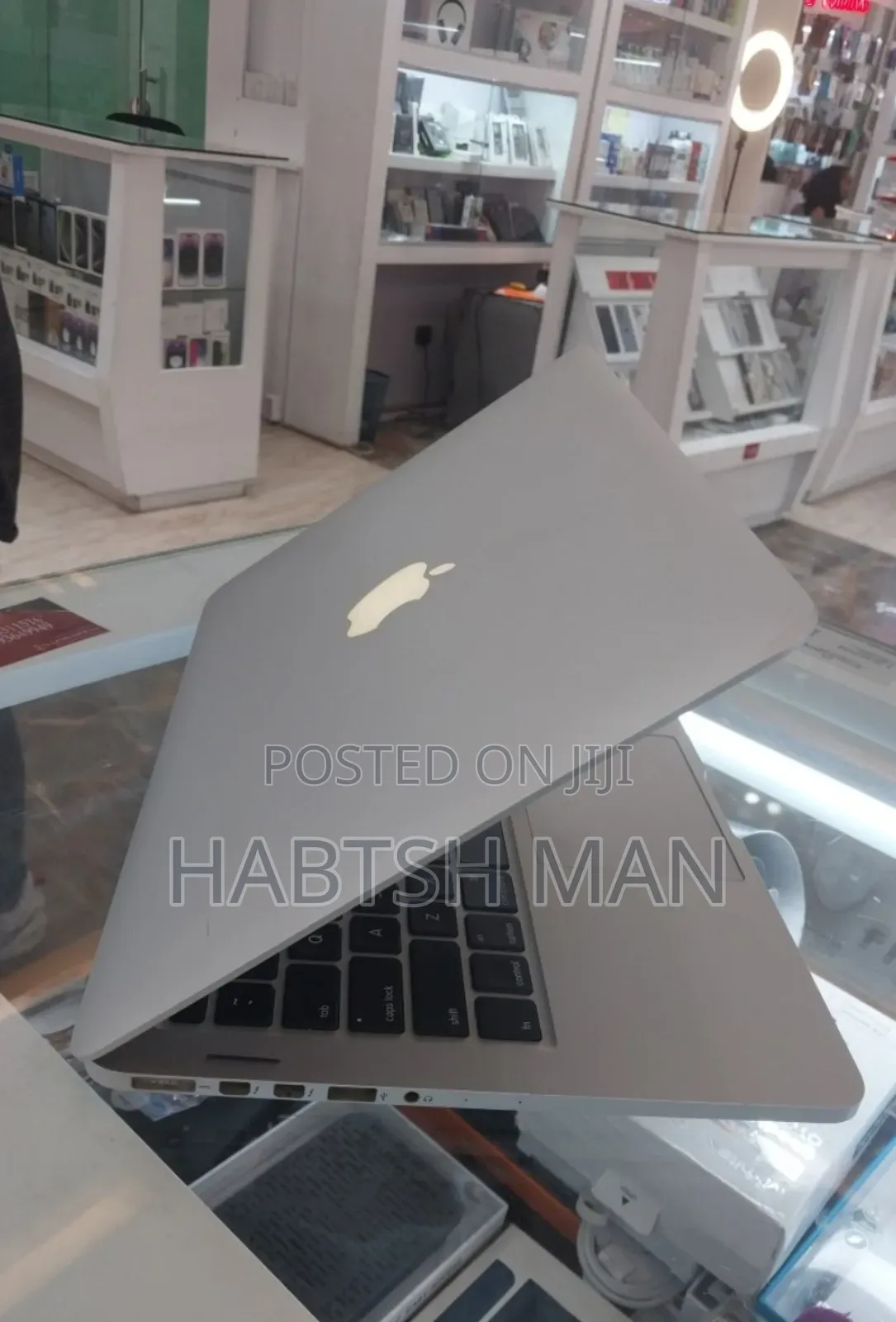 New Laptop Apple MacBook Pro 2015 16GB Intel Core I5 SSD 512GB