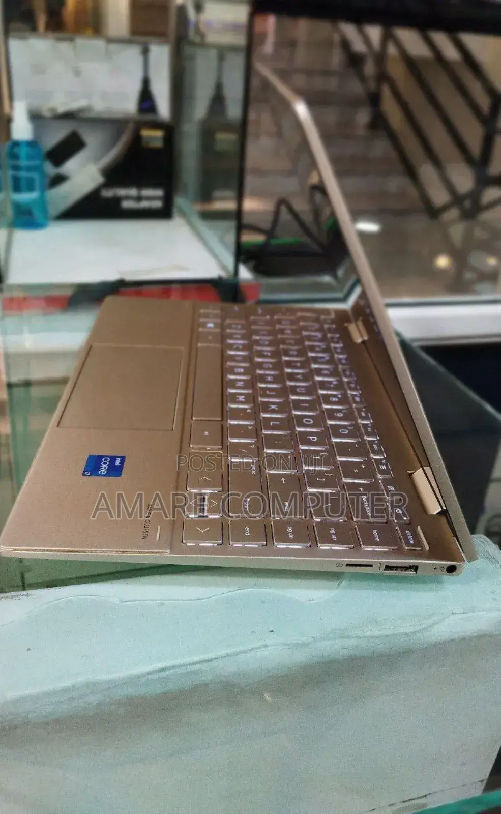 New Laptop HP Envy X360 8GB Intel Core I7 SSD 1T