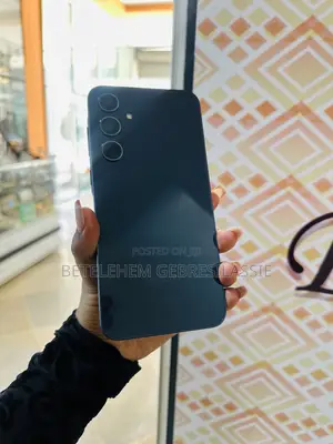 Photo - Samsung Galaxy A35 128 GB Purple