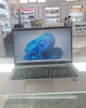 New Laptop HP EliteBook 840 G8 16GB Intel Core I5 SSD 512GB