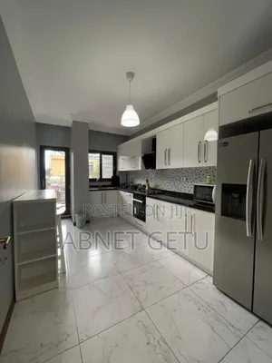 3bdrm Apartment in Jenboro Realestate, Bole for sale