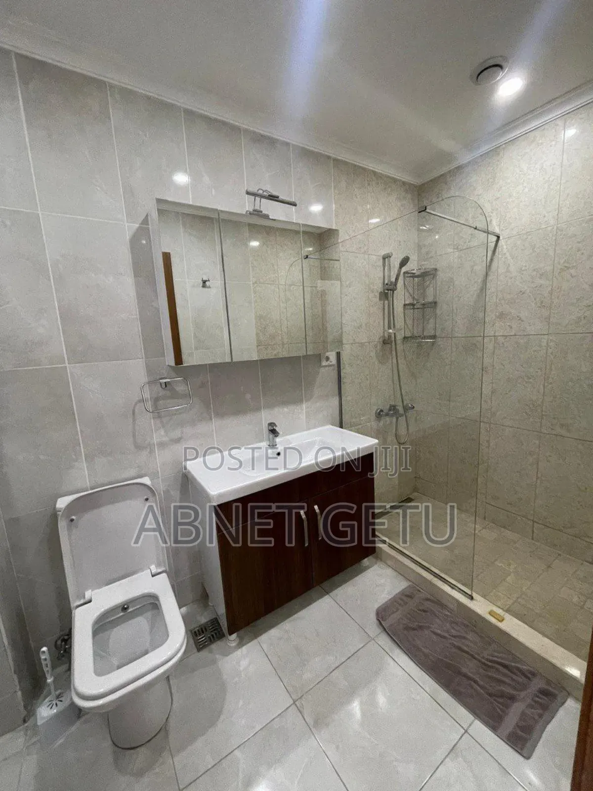 3bdrm Apartment in Jenboro Realestate, Bole for sale