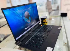 New Laptop Alienware M15 R3 16GB AMD Ryzen 7 SSD 512GB