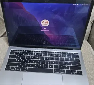 New Laptop Apple MacBook Pro 16GB Intel Core I5 SSD 256GB