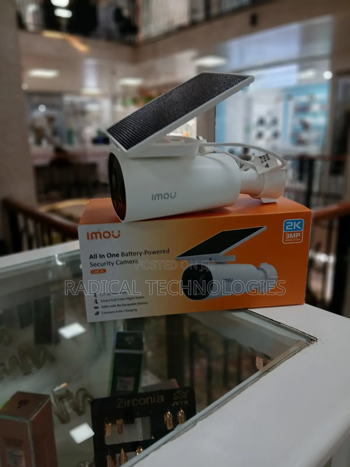 Imou Cell3c Security Camera With Solar Pannelቻርጁ 120ቀን የሚቆይ