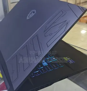 New Laptop MSI GF63 16GB Intel Core Ultra 7 SSD 1T
