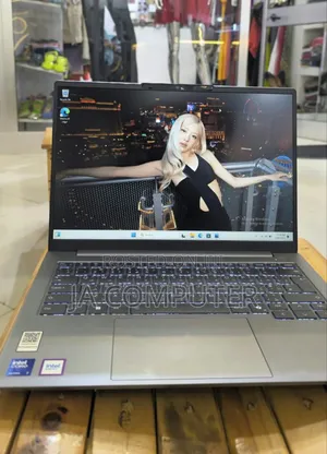 New Laptop Lenovo Thinkbook 14 16GB Intel Core Ultra 7 SSD 512GB