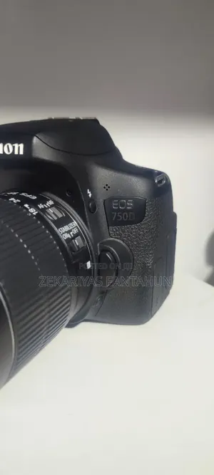 Photo - Canon 750d Camera