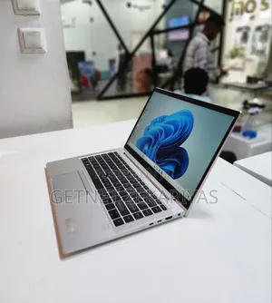 New Laptop HP EliteBook 840 G8 16GB Intel Core I7 SSD 512GB