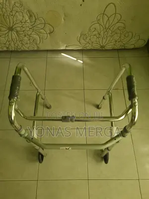 Adult Folding Walker٠١easy Transport and Storage綫walker