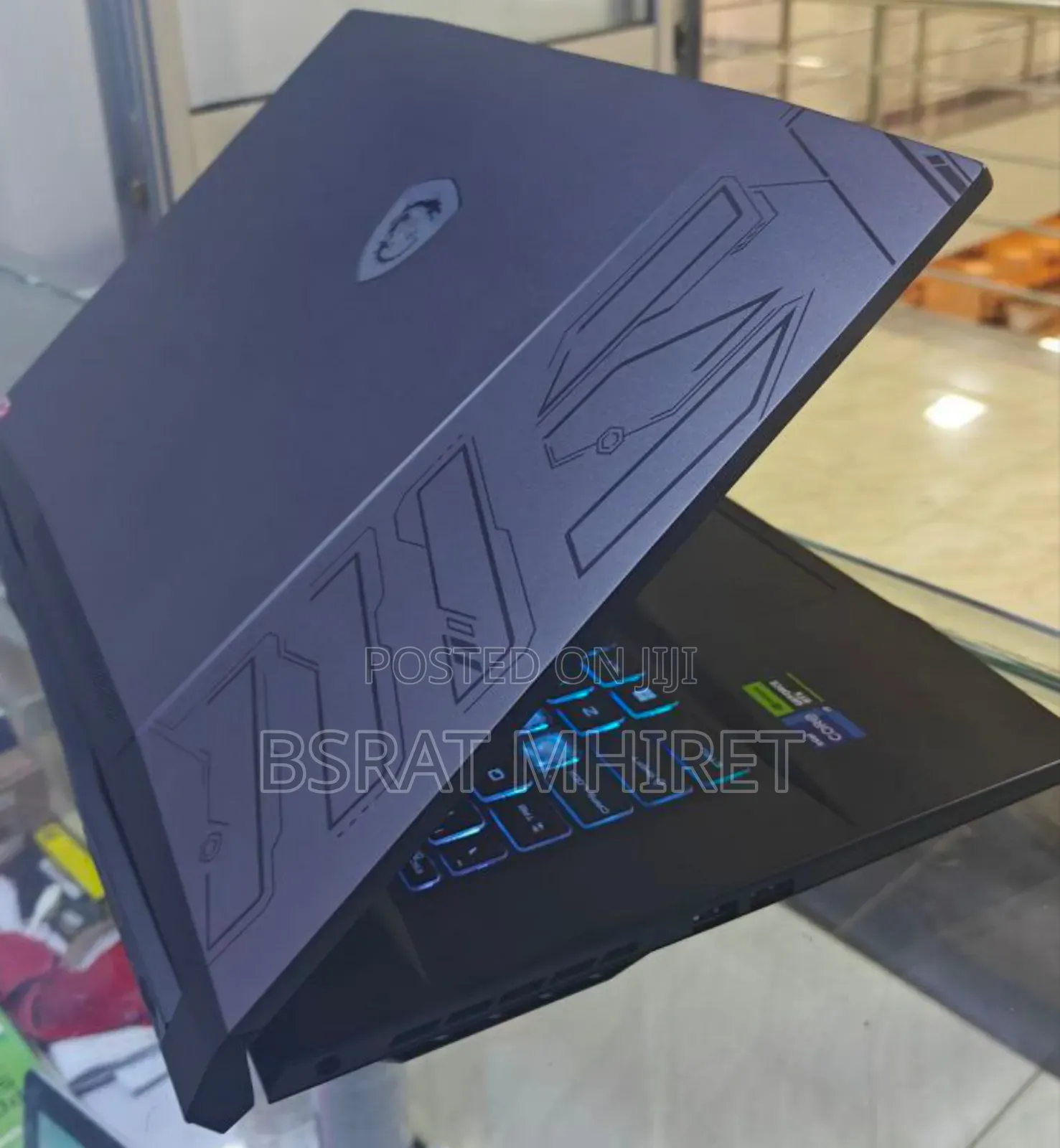 New Laptop MSI Creator 17 B11ue-224 16GB Intel Core I9 SSD 1T