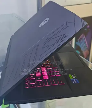 New Laptop MSI Creator 17 B11ue-224 16GB Intel Core I9 SSD 1T