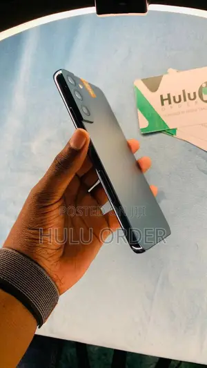 New Samsung Galaxy S22+ 5G 128 GB Black