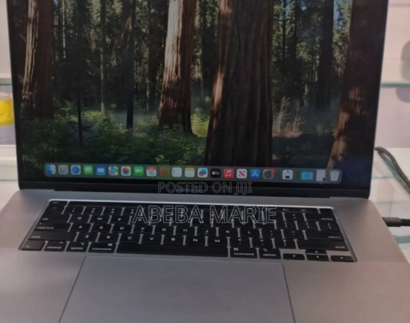 New Laptop Apple MacBook Pro 2019 16GB Intel Core I9 SSD 1T