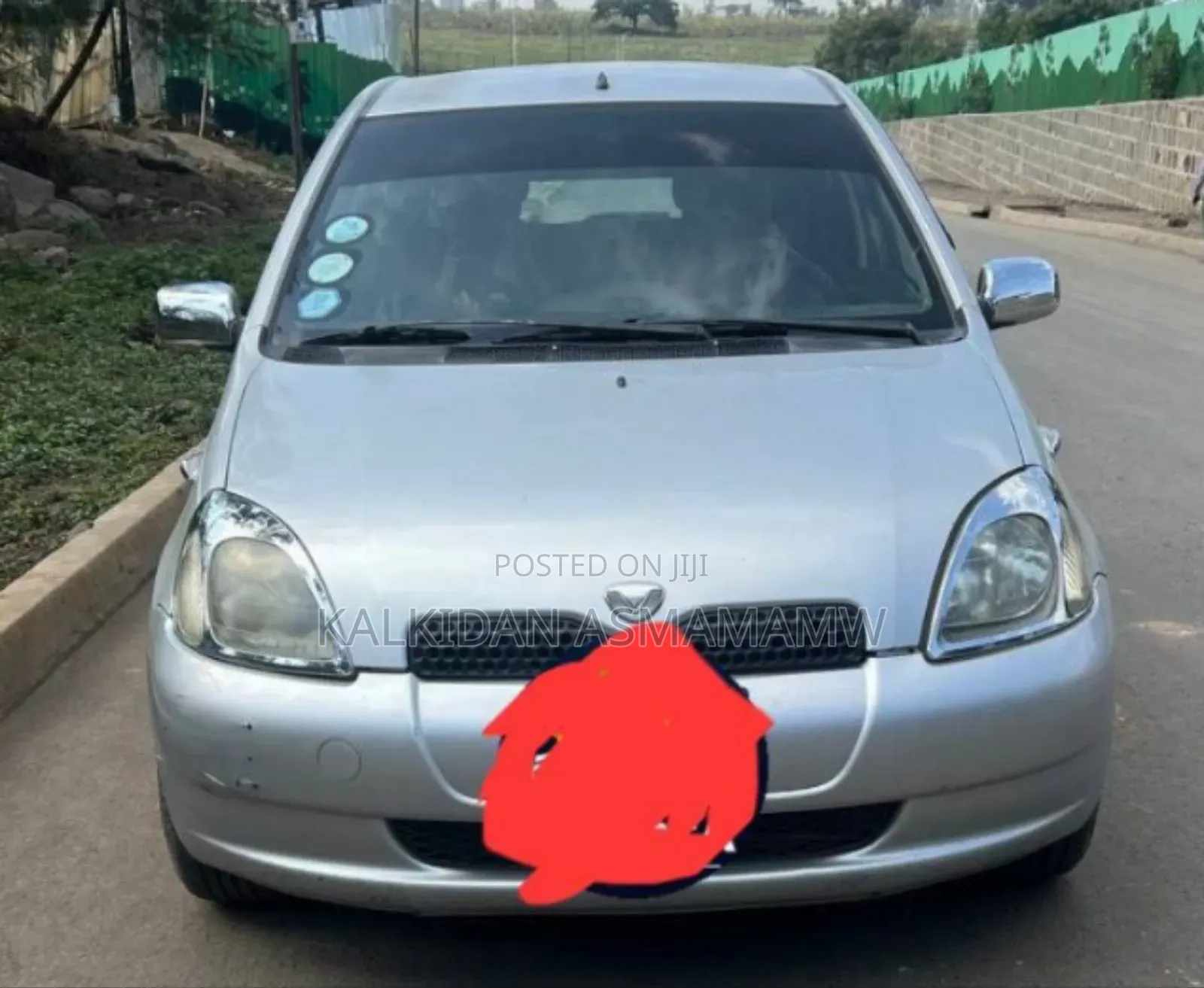 Toyota Vitz 2001 Silver