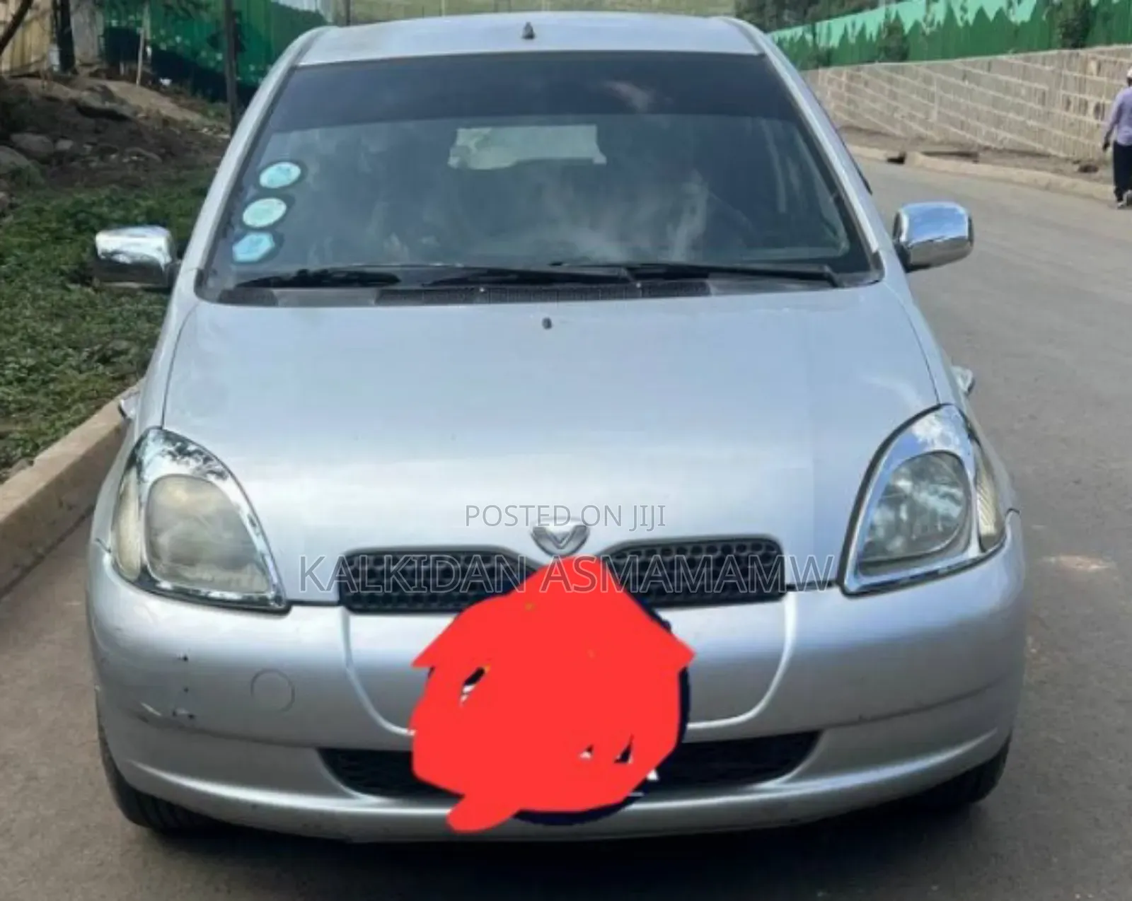 Toyota Vitz 2001 Silver