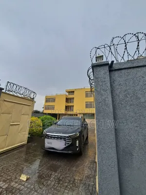 Photo - 8bdrm House in Bisrate Gabriel,, Nifas Silk-Lafto for rent