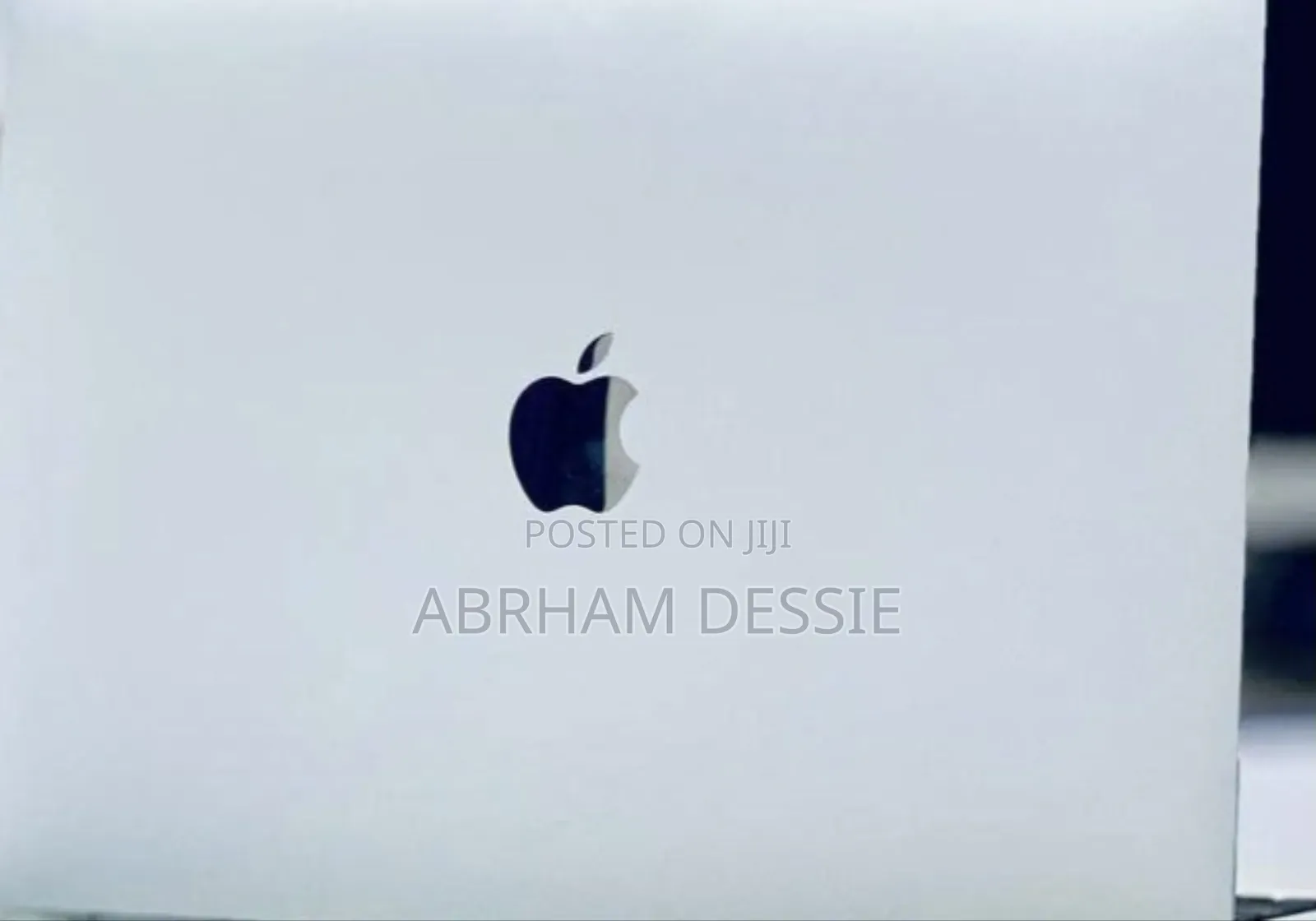 New Laptop Apple MacBook Air 2020 M1 8GB Intel Core I7 SSD 256GB