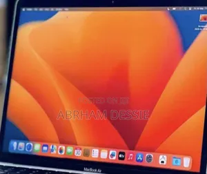 New Laptop Apple MacBook Air 2020 M1 8GB Intel Core I7 SSD 256GB